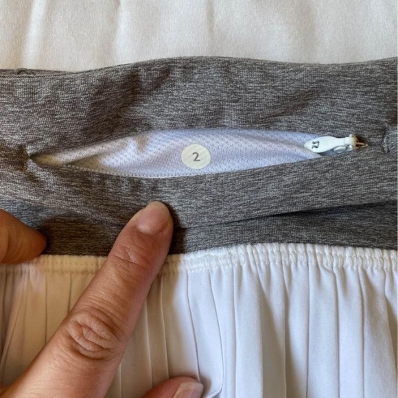 Lululemon White/Grey Pleat to Street Skirt Size 2 - Picture 14 of 16